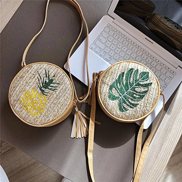 Tropical Pineapple Embroidered Round Straw Crossbody Bag - Picture 15 of 16